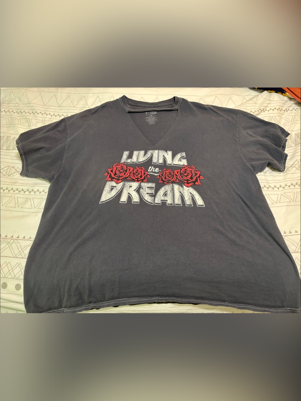 Cold Crush Gray Graphic Tee with Red Rose Design